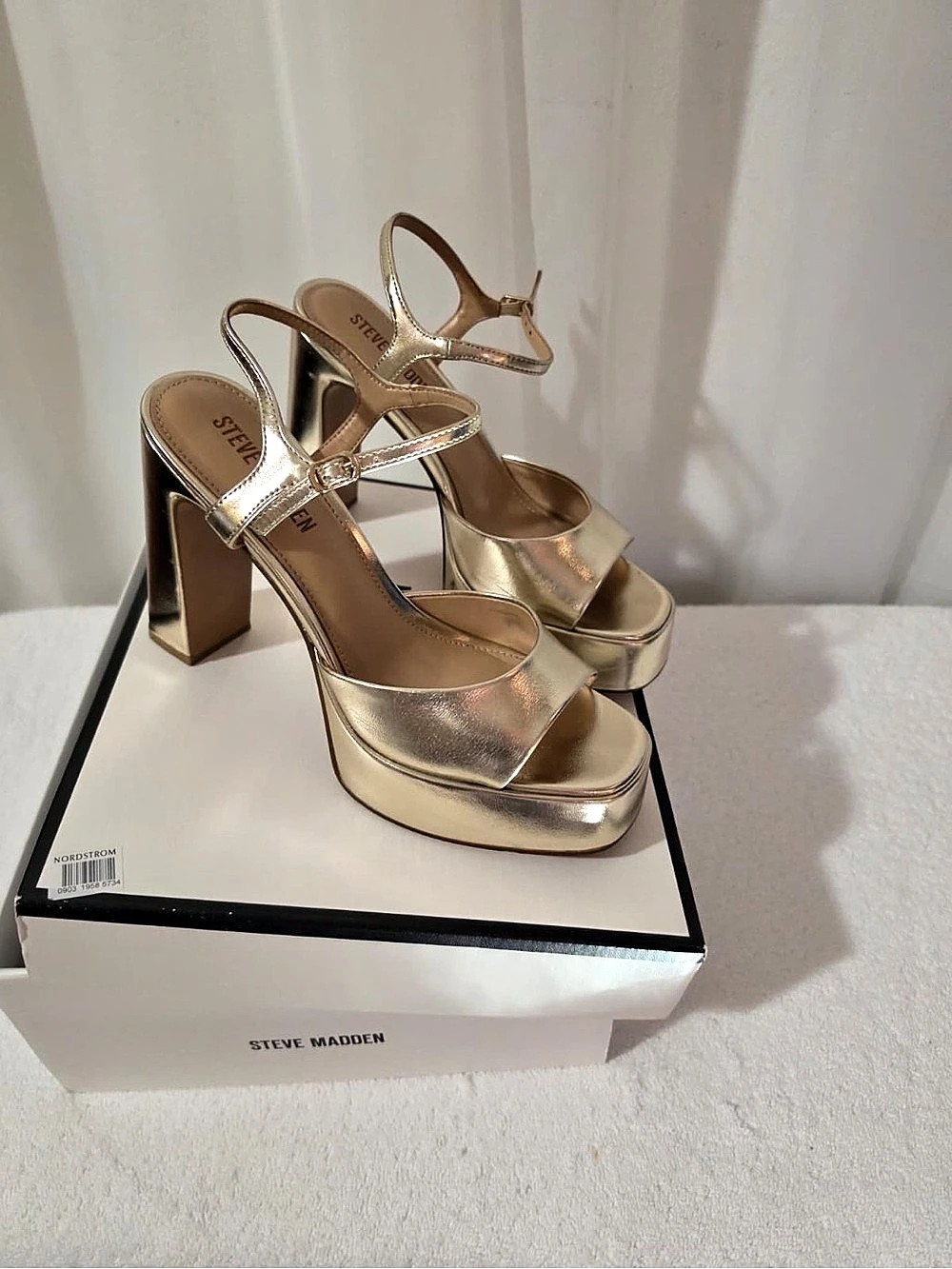 Steve Madden Liandra Platform Sandal Gold Heels